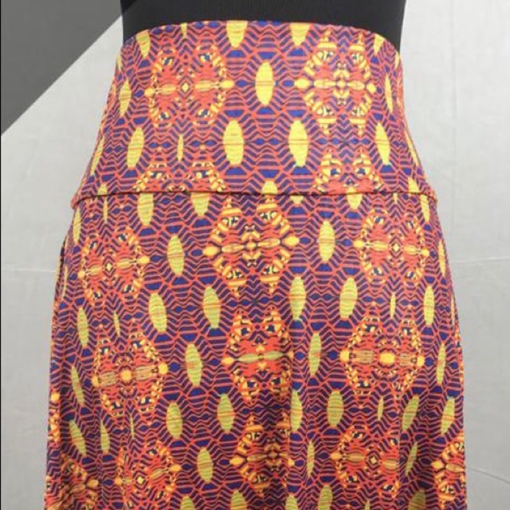 LuLaRoe Large Azure Skirt Medallion